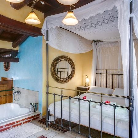 Ifigenia Traditional Rooms & Maisonettes Chania  Bagian luar foto