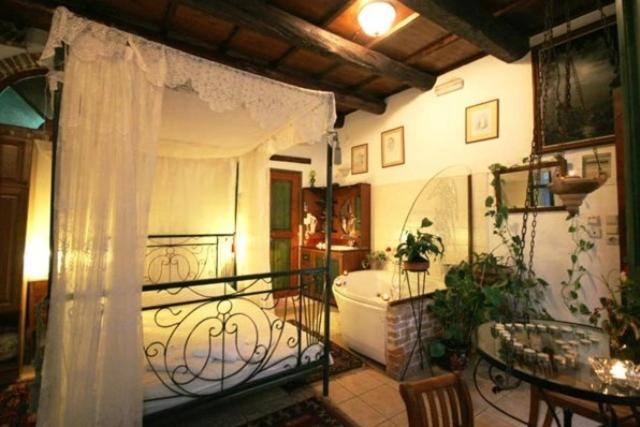 Ifigenia Traditional Rooms & Maisonettes Chania  Bagian luar foto